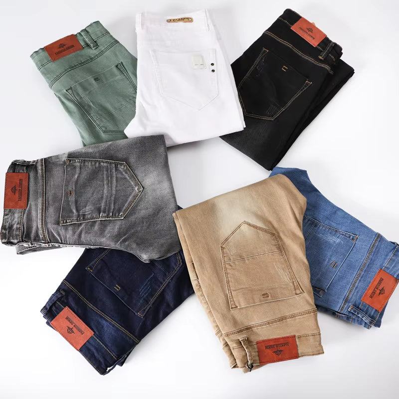 Jeans ajustados elásticos para hombre color azul claro, moda casual.
