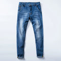 Jeans ajustados elásticos para hombre color azul claro, moda casual.