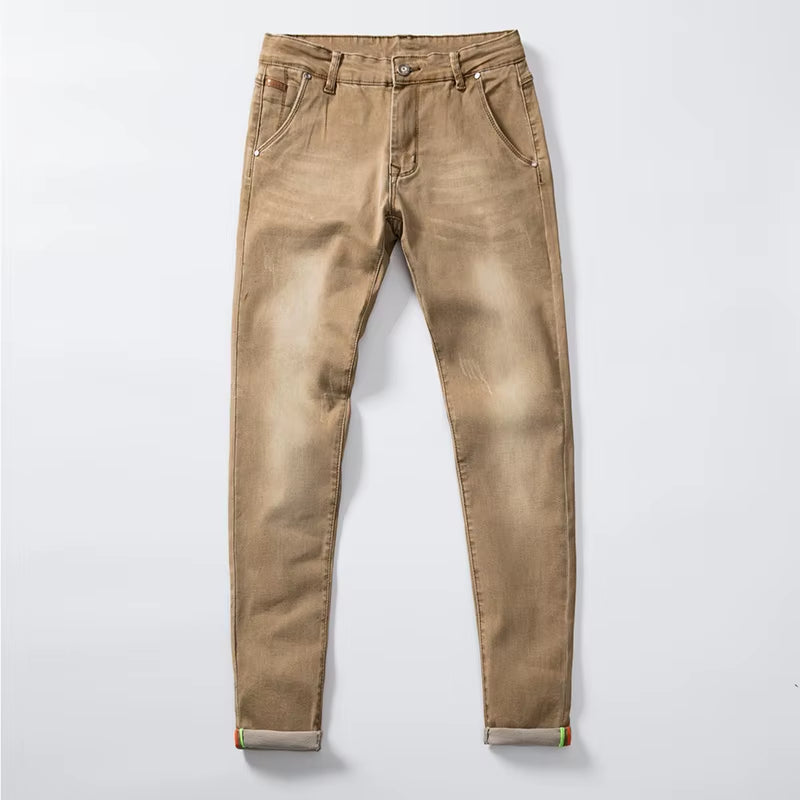 Jeans ajustados elásticos para hombre color azul claro, moda casual.